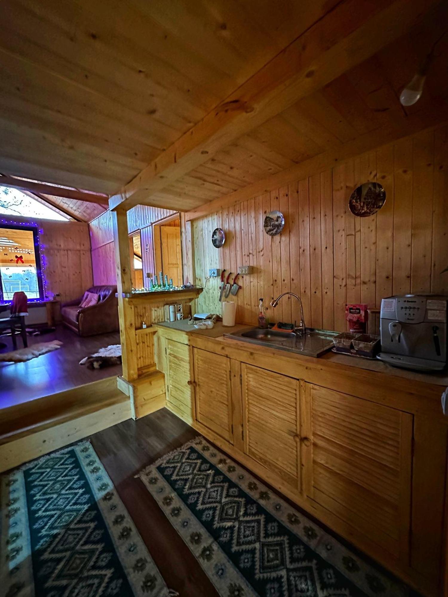 Casuta Din Stejari-Transalpina Villa Novaci Străini Exterior foto