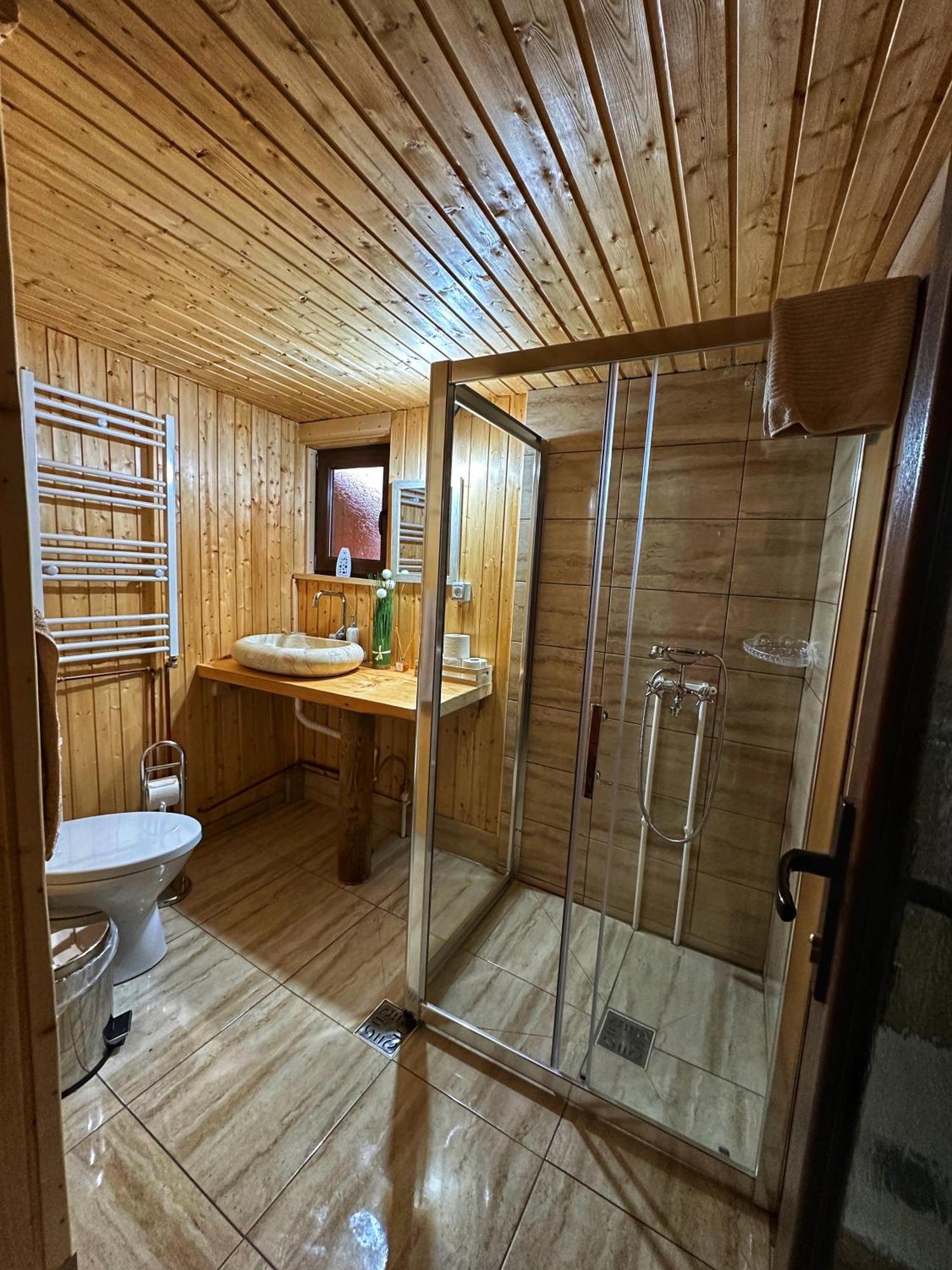 Casuta Din Stejari-Transalpina Villa Novaci Străini Exterior foto