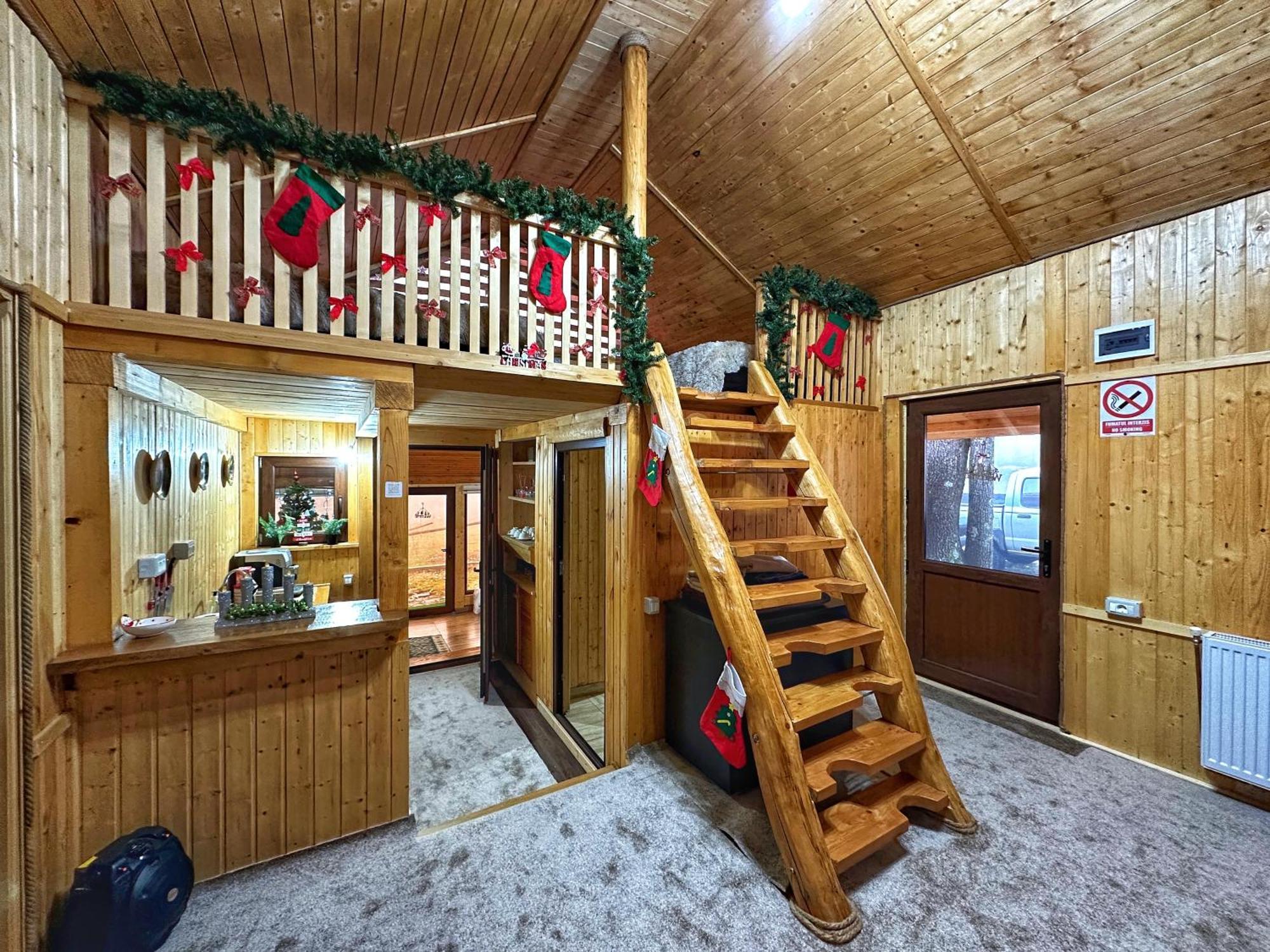 Casuta Din Stejari-Transalpina Villa Novaci Străini Exterior foto